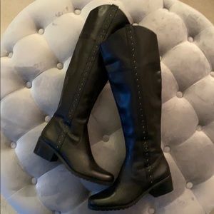 New Tahari Khloe Black Leather Boots size 7.5